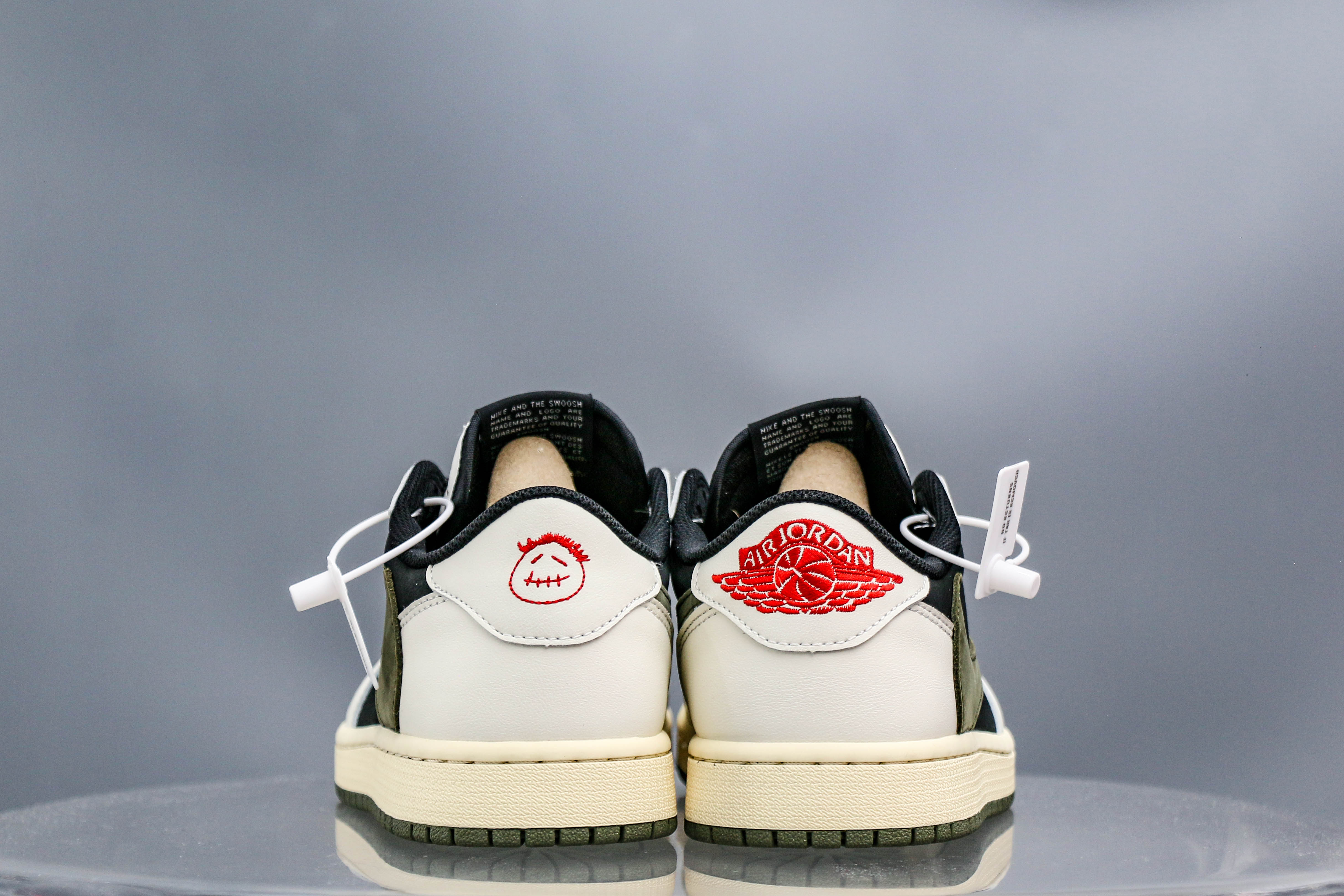 Travis Scott x Air Jordan 1 Low OG SP Olive（A2 Batch)