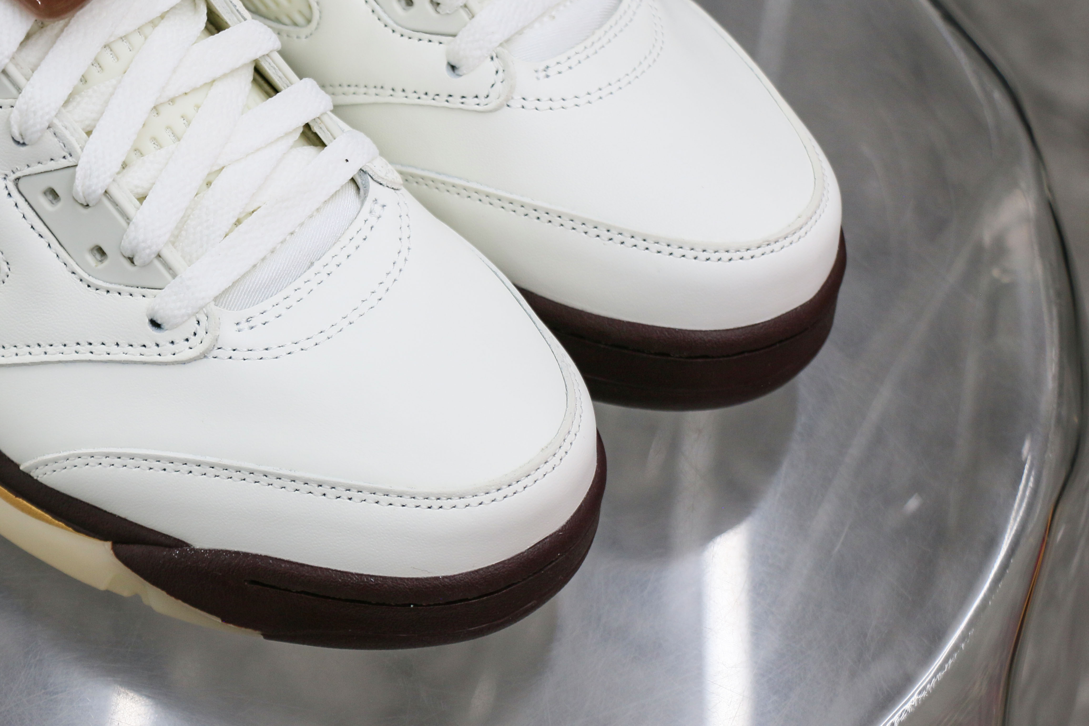 Air Jordan 5 Retro Olympic Gold White Mocha