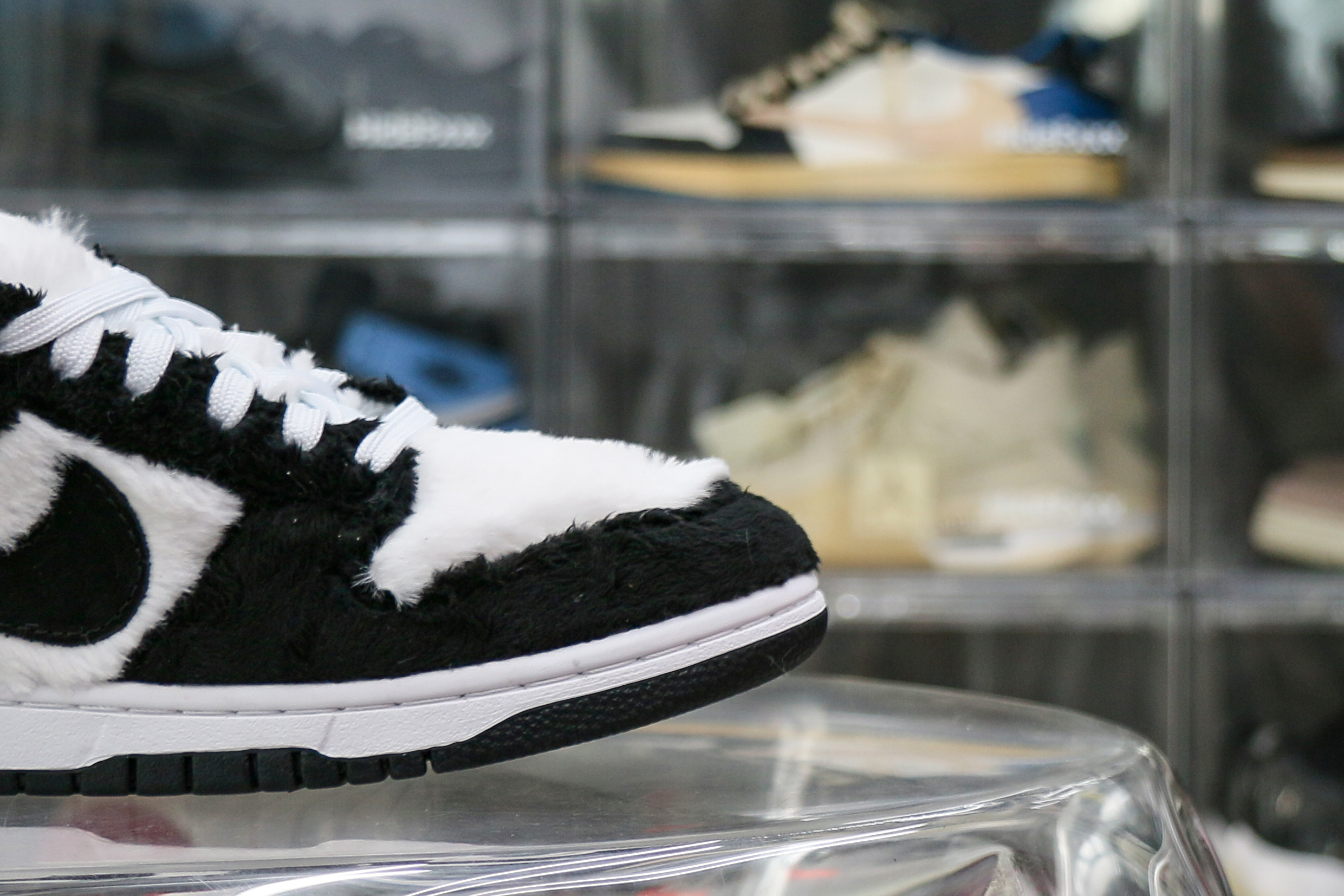 Nike SB Dunk Low Verdy Vick (Friends and Family)