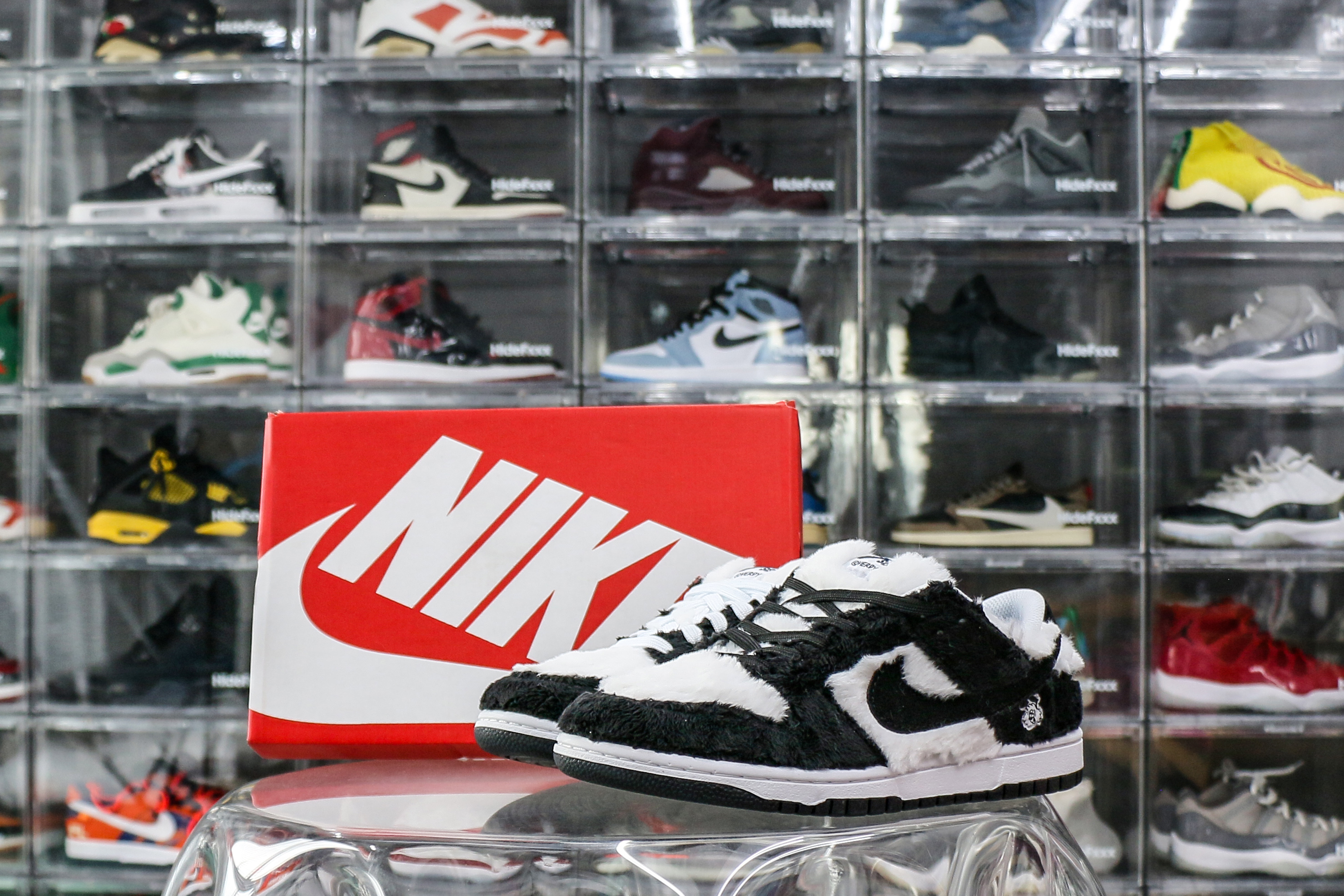 Nike SB Dunk Low Verdy Vick (Friends and Family)