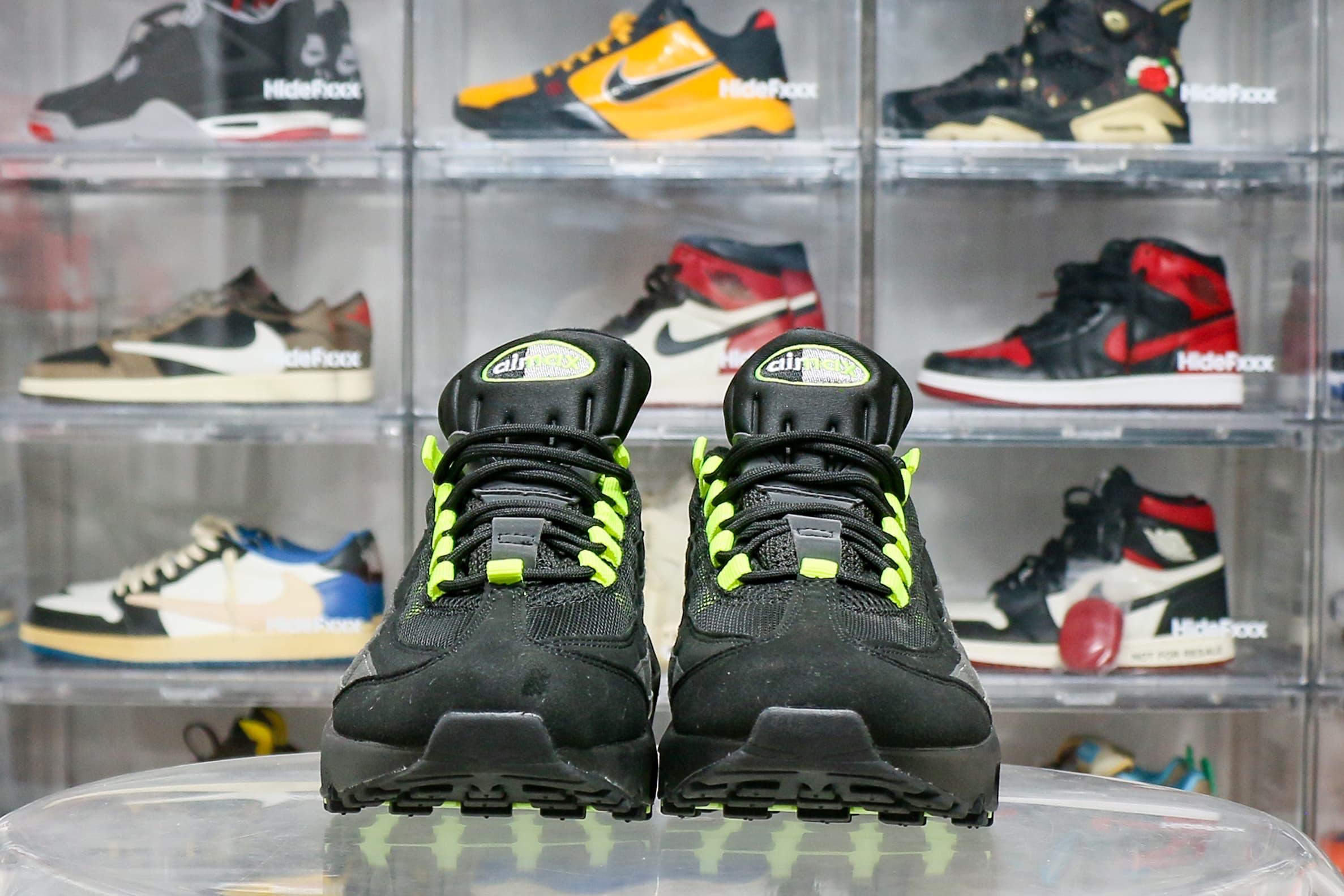 Nike Air Max 95 Black Neon