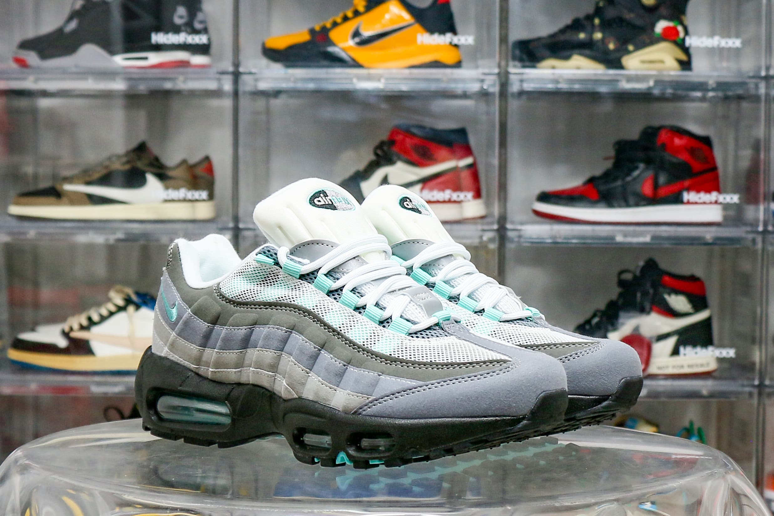 Nike Air Max 95 Hyper Turquoise