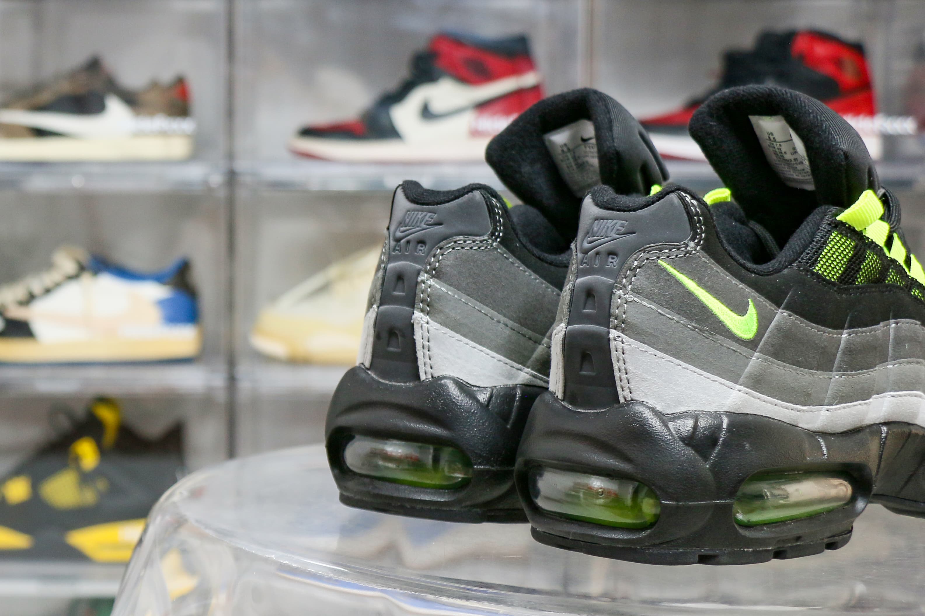 Nike Air Max 95 Black Neon