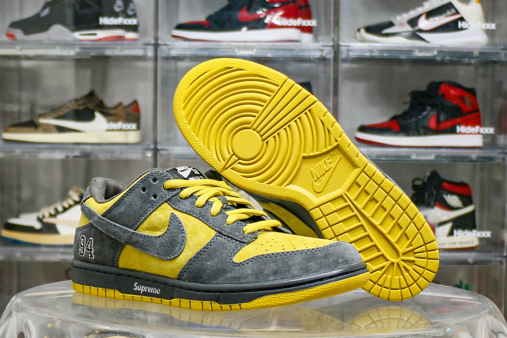 Nike SB Dunk Low Supreme 94 Hulk