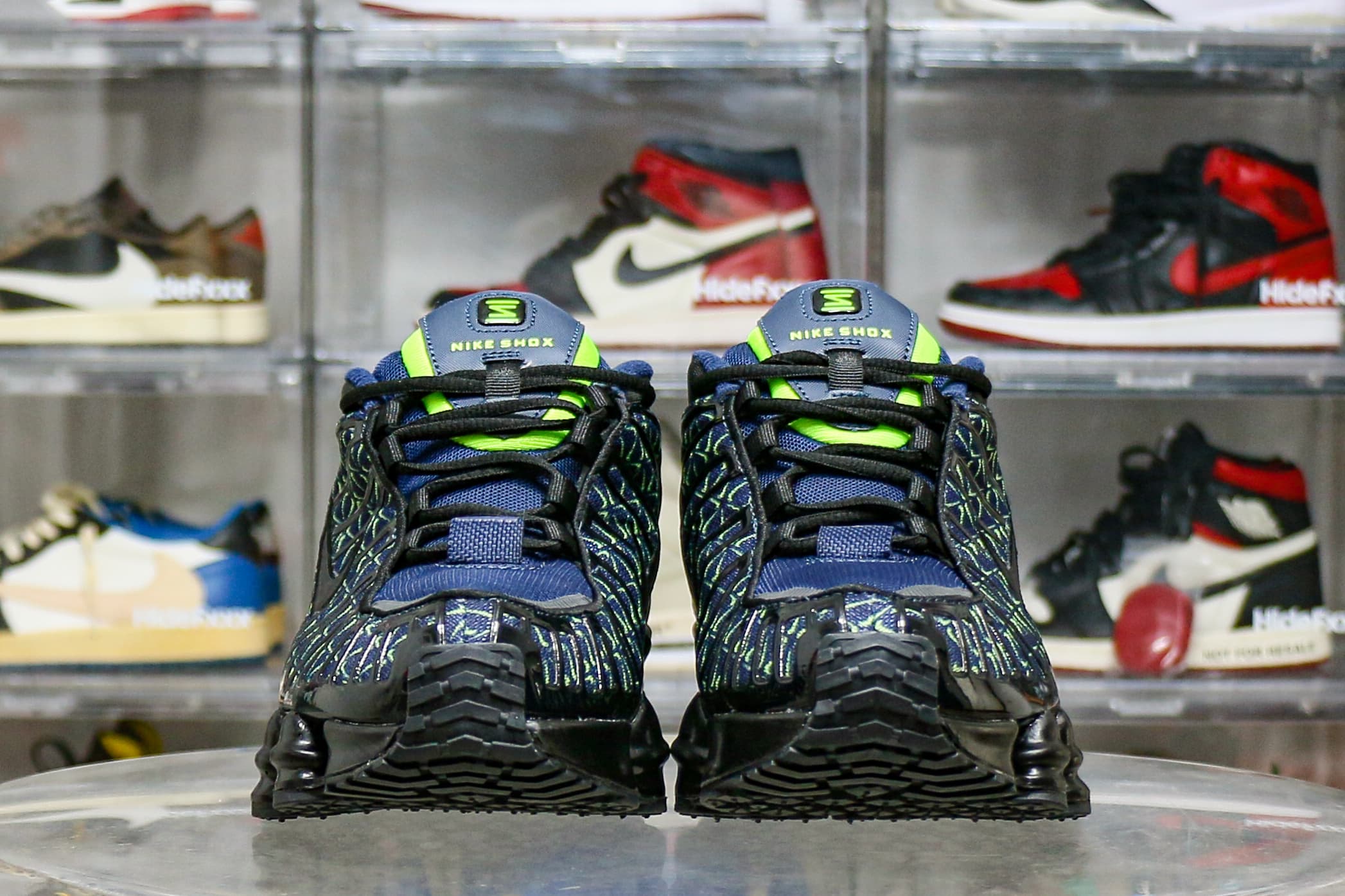 Nike Shox TL Mini Swoosh Obsidian Black Volt